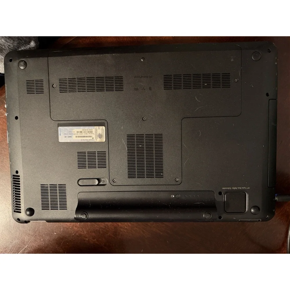 HP Pavilion DV7 Laptop i5 Broken‎ Screen For Parts Repair Win7